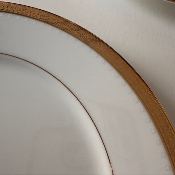 4 Noritake Dinner Plates 10" METROPOLITAN GOLD Encrusted Band China Contemporary - Picture 14 of 16